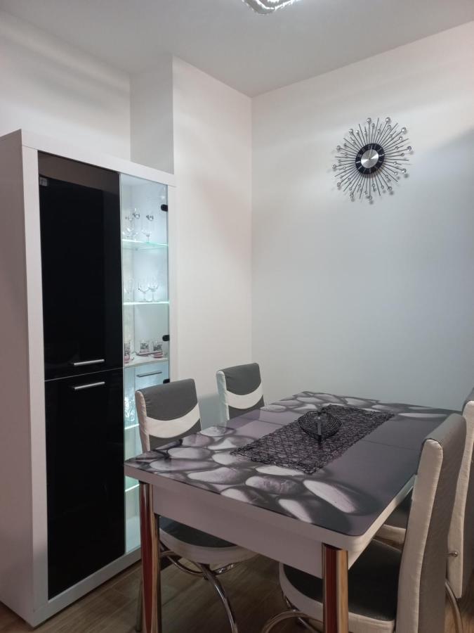 Twins Apartments Cacak Exterior photo